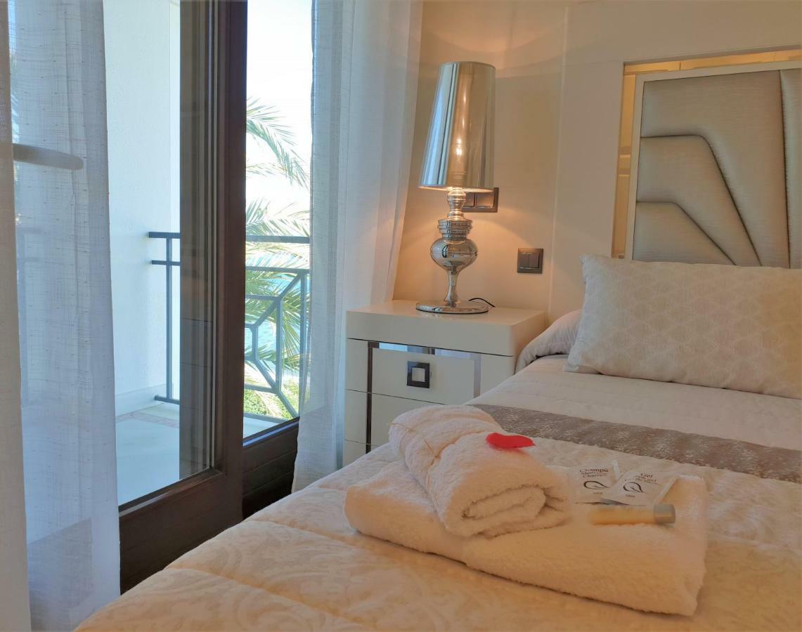 Luxury Frontal To The Sea In Doncella Apartment Estepona